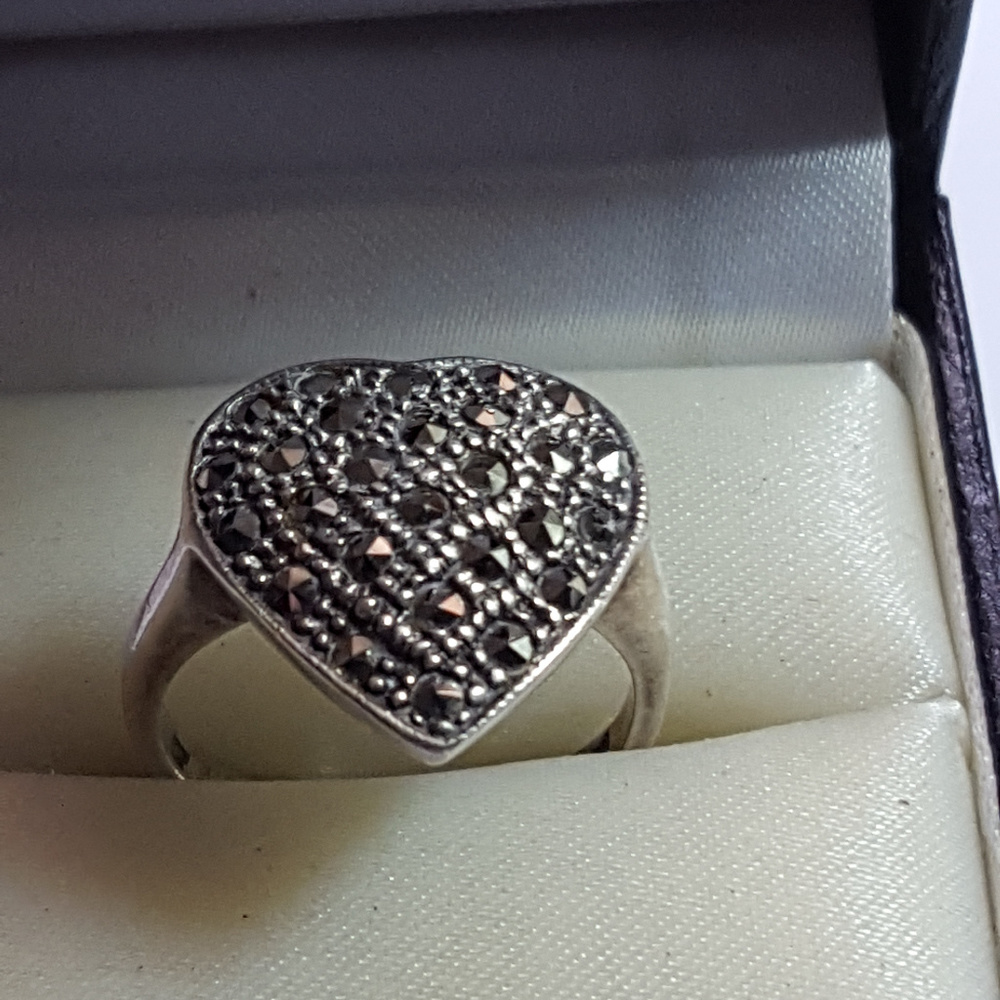 Marcasites Heart Ring Size 7 Sterling Vintage 925 Amazing 1" Heart Lovely Sparks